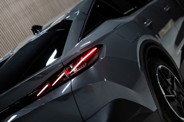 Hybride Automotive