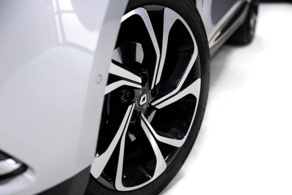 Hybride Automotive