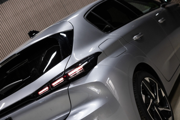 Hybride Automotive