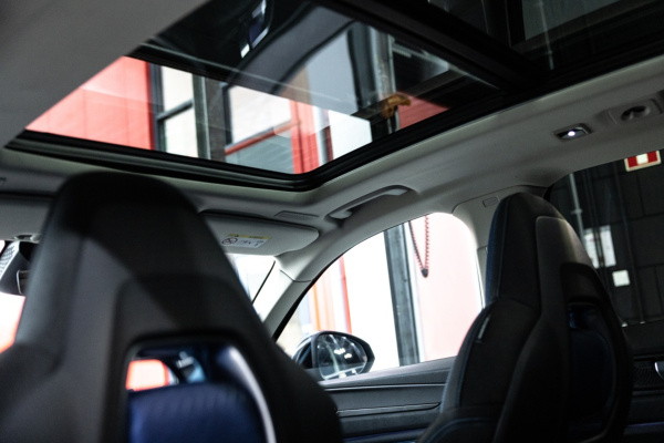 Hybride Automotive