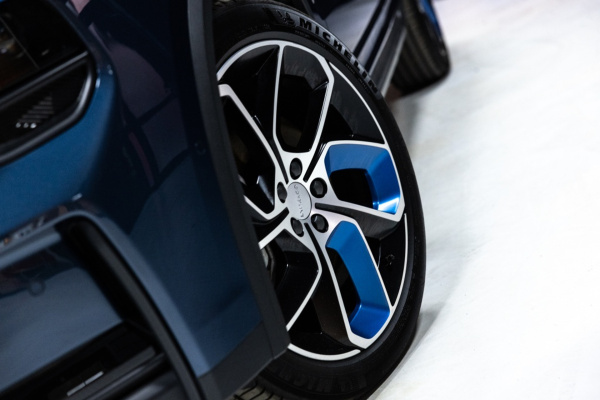Hybride Automotive