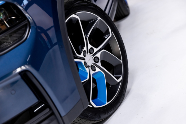 Hybride Automotive