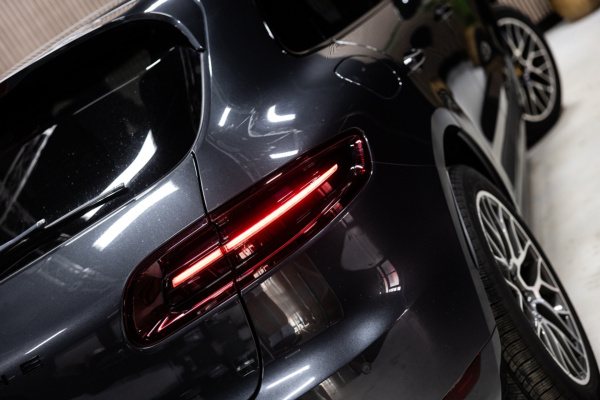Hybride Automotive